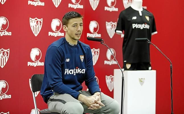 El "te queremos" del Sevilla a Lenglet