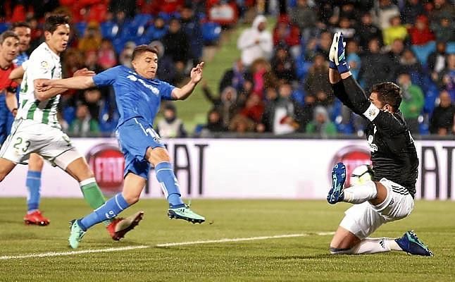 Oferta a la baja del Getafe por Adán