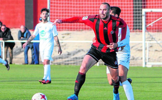 El Coria prepara tres fichajes más y la guinda al pastel