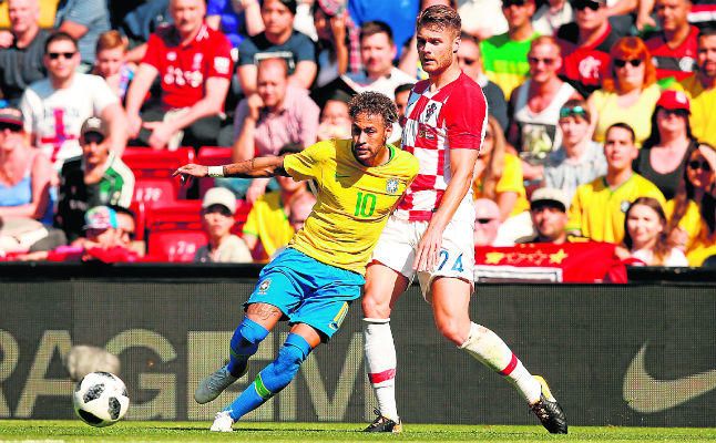 Duje Caleta-Car: un descarte del Sevilla como llave para Lejeune