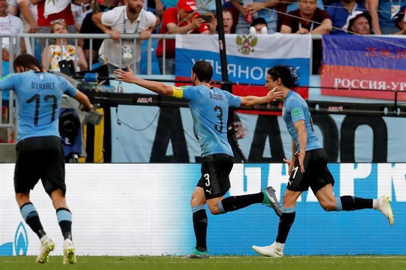 3-0. Uruguay desnuda al anfitrión y se va a Sochi