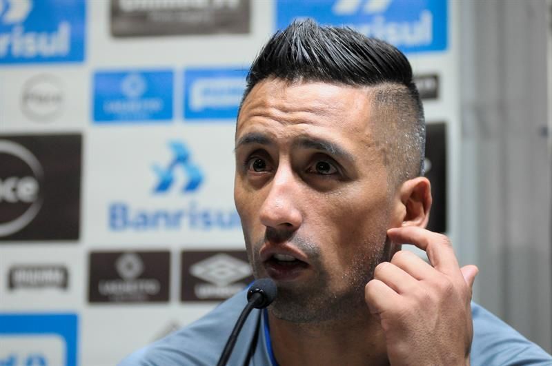 El paraguayo Lucas Barrios, "muy feliz" de volver a ser parte del Colo Colo