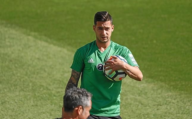 Sergio León, como Loren, se queda