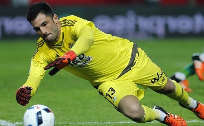 Ángel Torres confirma el interés por Adán