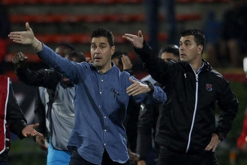 El español Rescalvo, técnico de Independiente del Valle tras la salida de Schurrer