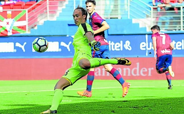 El Eibar, abierto a un diálogo por Dmitrovic