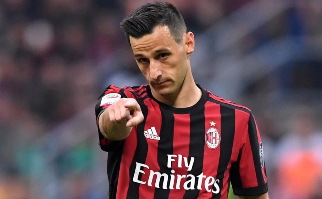 Bas Dost podría acercar a Kalinic al Sevilla