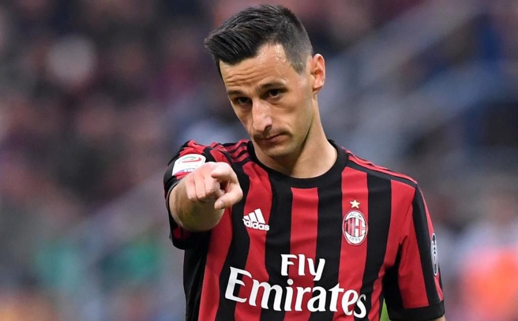 Bas Dost podría acercar a Kalinic al Sevilla