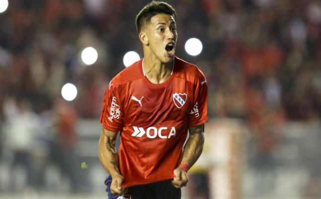 Sevilla y Valencia preguntan por Meza