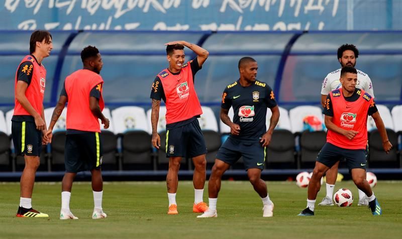 Bélgica reta a Brasil; Croacia e Inglaterra se postulan por el lado 'amable'