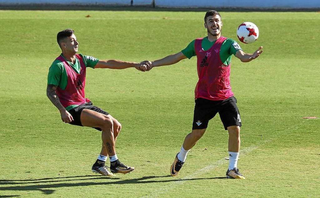 Setién cita para el primer 'stage' a seis canteranos