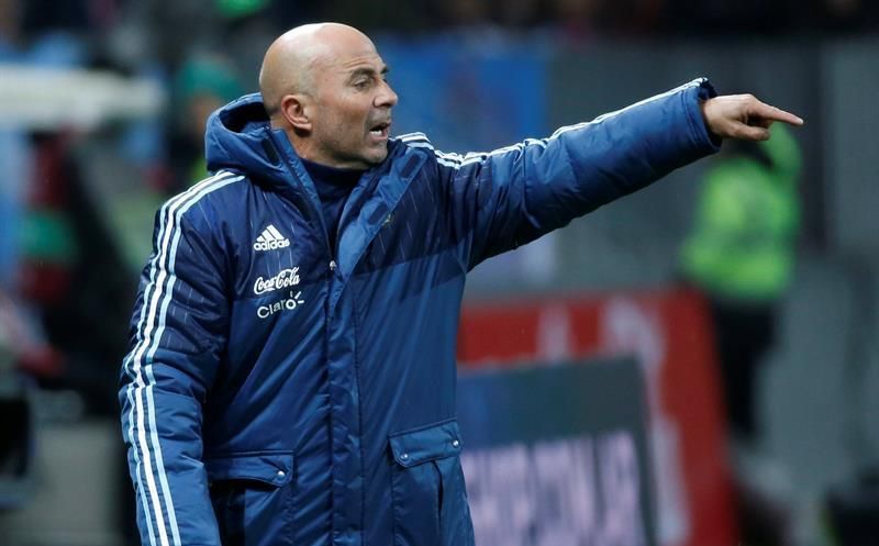 Dejan la selección argentina tres de los asistentes de Sampaoli