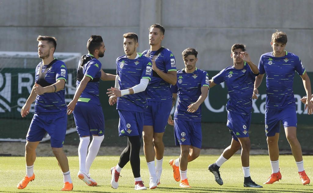 Los primeros dorsales de la plantilla del Real Betis