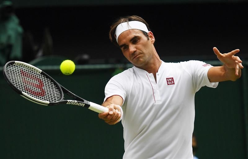 Federer vence a Mannarino y logra los cuartos por 16ª vez
