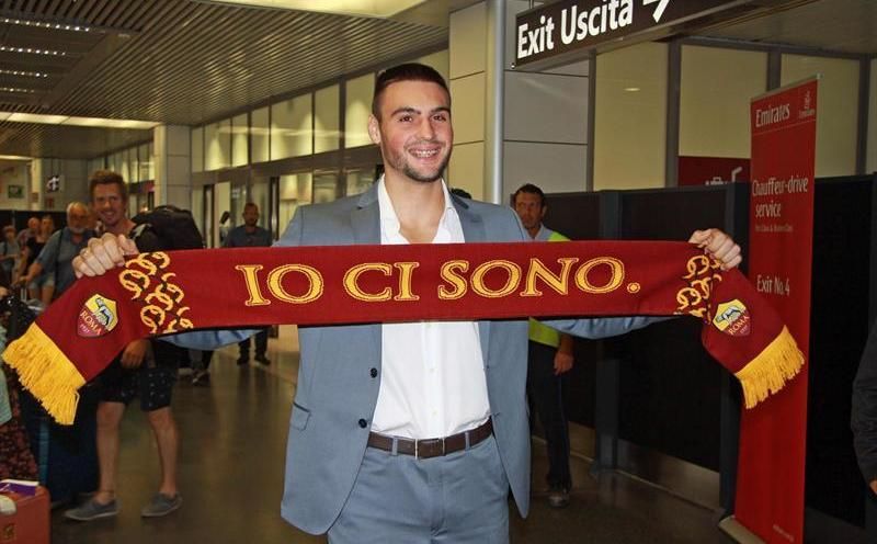 Monchi ficha al portero brasileño Daniel Fuzato