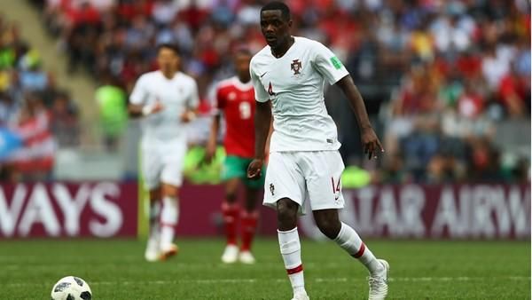 El Everton quiere a Carvalho, pero tiene que hacer caja antes