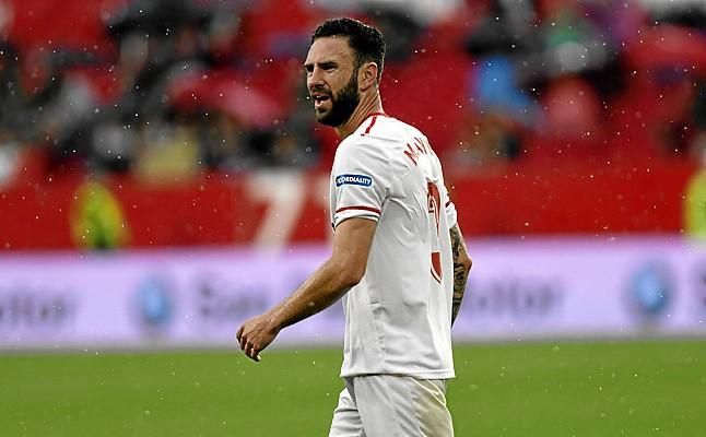 Layún seguirá jugando en LaLiga