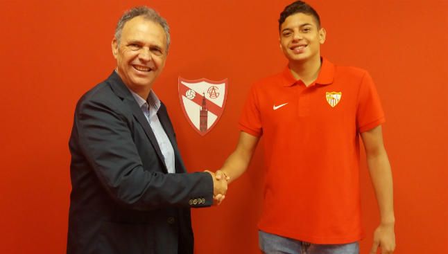 Lucho García, el primero del Sevilla Atlético