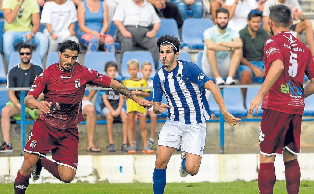 Carmona se va al Ciudad de Lucena