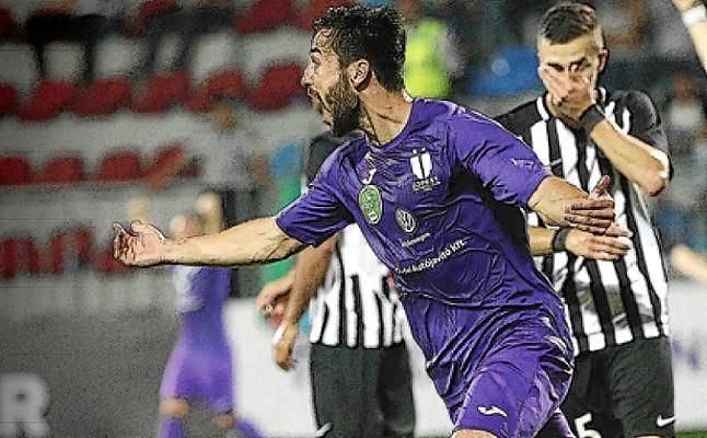 3-1: El Neftçi toma ventaja ante el Újpest para enfrentarse al Sevilla