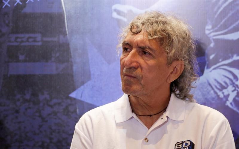 'Mágico' González vuelve a enfundarse la camiseta del Cádiz