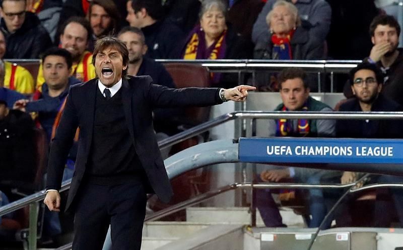 El Chelsea despide a Conte y espera la llegada de Sarri