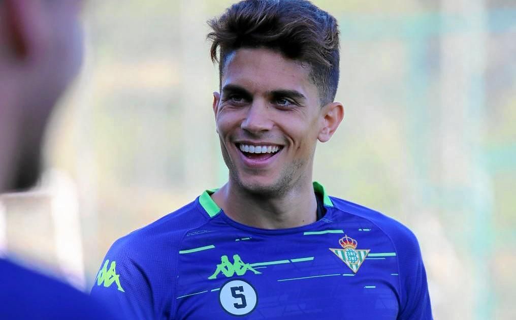 Setién insiste en una circulación fluida en el entreno vespertino