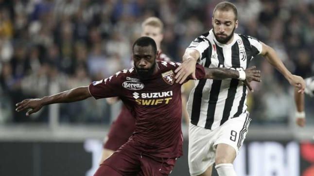 El Sevilla apunta a Nkoulou