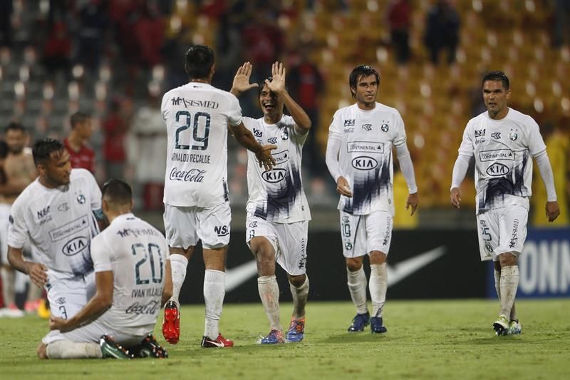 El Sol de América paraguayo y el Nacional uruguayo, duelo incierto en la Sudamericana