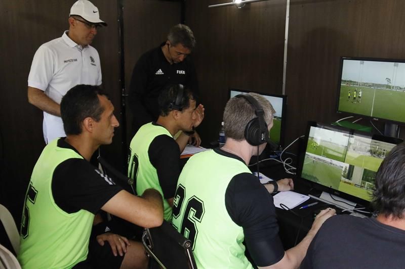 Los árbitros probarán el VAR en el amistoso entre el Espanyol y el Olot