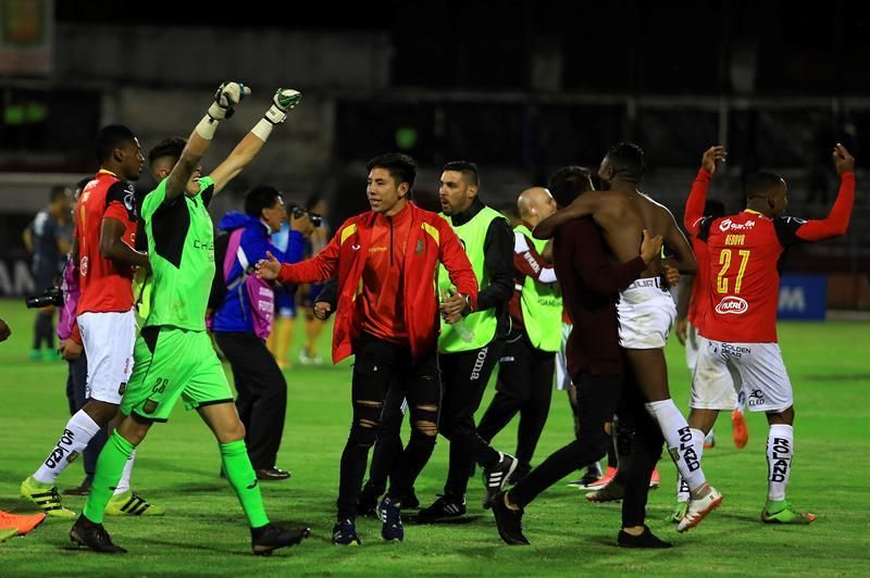 El Deportivo Cuenca y el Wilstermann retoman la disputa de la Sudamericana en Ecuador