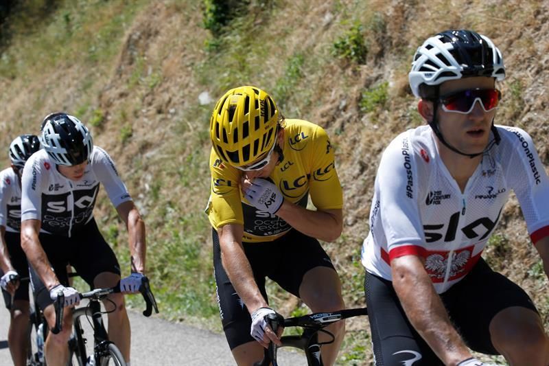 Thomas, rey del Alpe D'Huez, refuerza el maillot amarillo