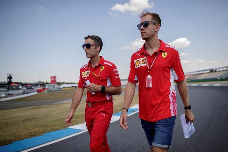 Vettel: "Me gustaría continuar con Kimi (Raikkonen) pero no está en mi mano"