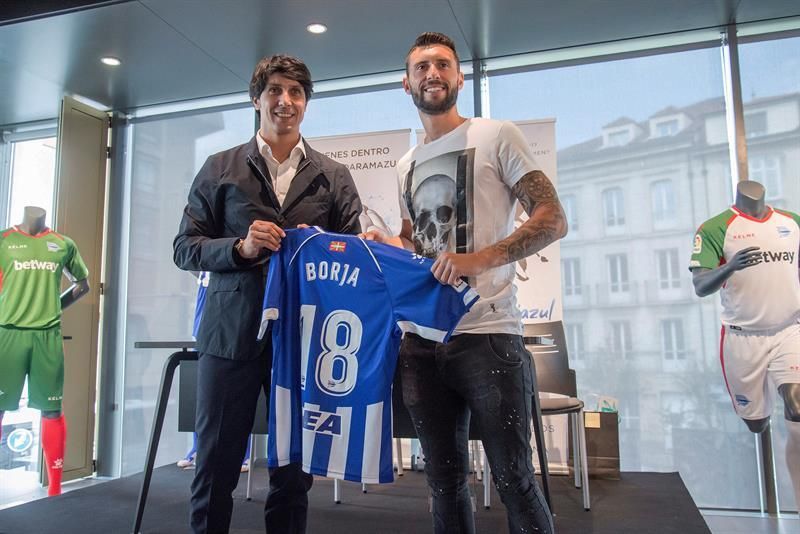 Borja Bastón: El Alavés me da la confianza que necesito