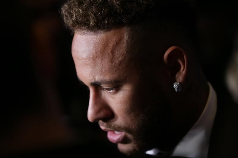 Neymar continuará en el París Saint-Germain