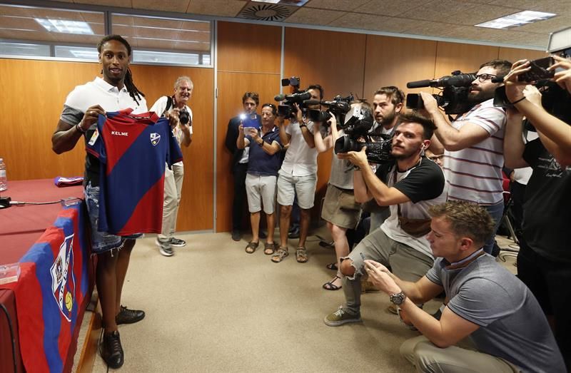 Semedo: "Estoy con mucha ilusión y ganas y quiero ayudar al Huesca"