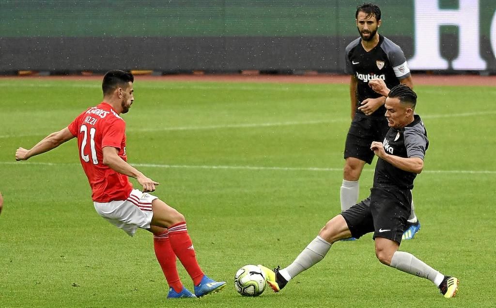 Benfica 1-0 Sevilla FC: 75 minutos de pruebas sin éxito