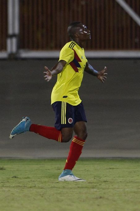 Honduras y Colombia ganan en la primera jornada del fútbol masculino