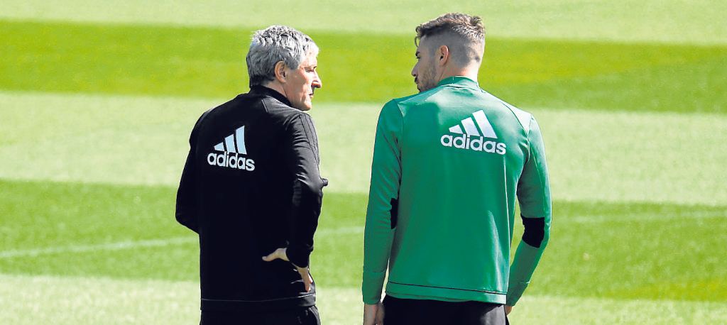 El Sporting se olvida del bético Javi García