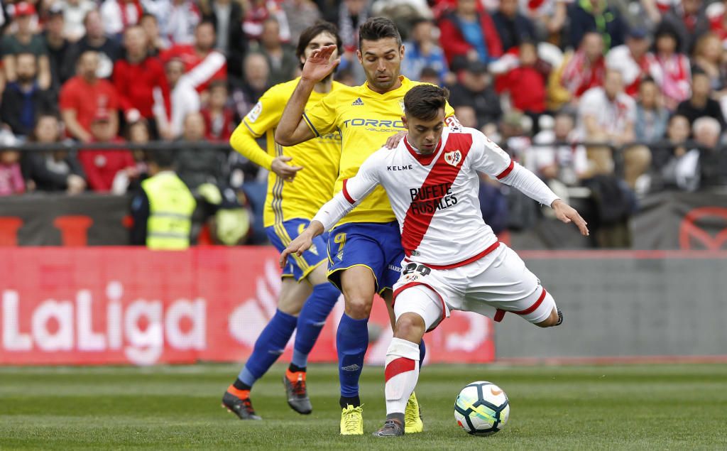 El Betis se fija en la perla del Rayo Fran Beltrán
