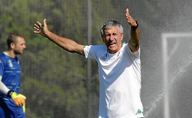 Setién, sobre el calendario: "Llegaremos menos rodados al derbi que el Sevilla"