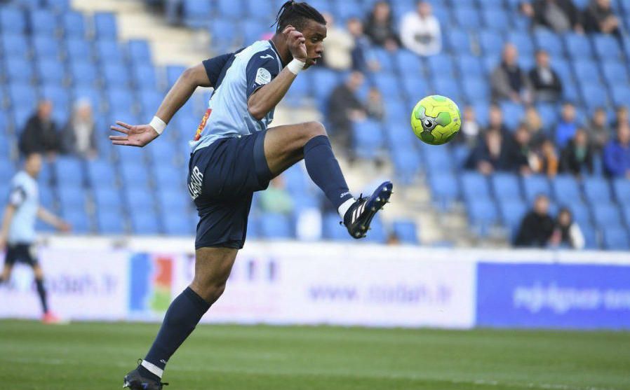 El Rennes quiere a Moukoudi como sustituto de Gnagnon