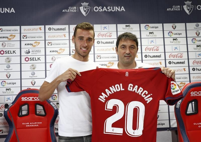 Imanol García, "encantado y con mucha ilusión" de regresar a Osasuna
