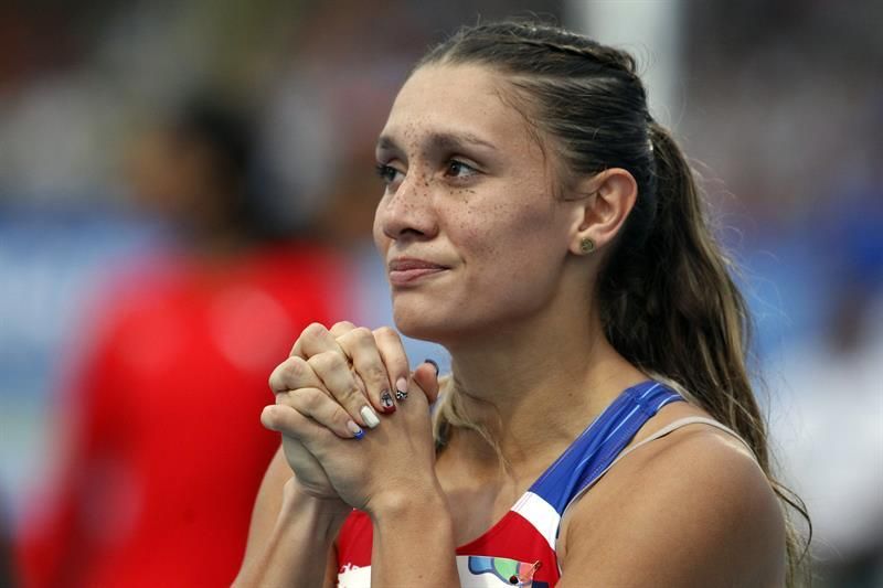 Andrea Vargas gana en 100 metros vallas primer oro de Costa Rica