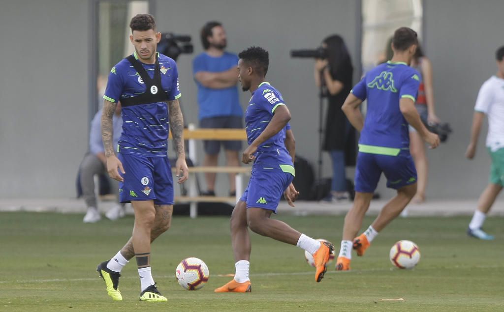 Nueva sesión del Betis y cambio de planes