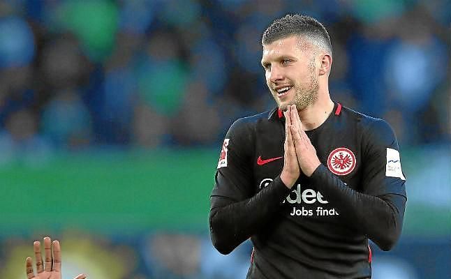 Rebic: "Sé que hay ofertas concretas por mí"