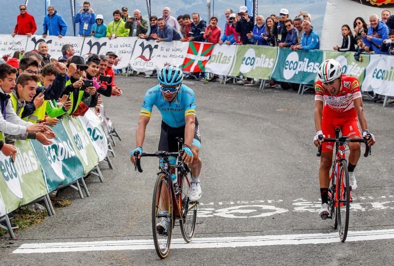 López (Astana) se impone en Picón Blanco y es líder de la Vuelta a Burgos