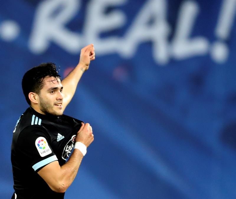 Maxi Gómez se somete a pruebas para evaluar la lesión sufrida en el Mundial