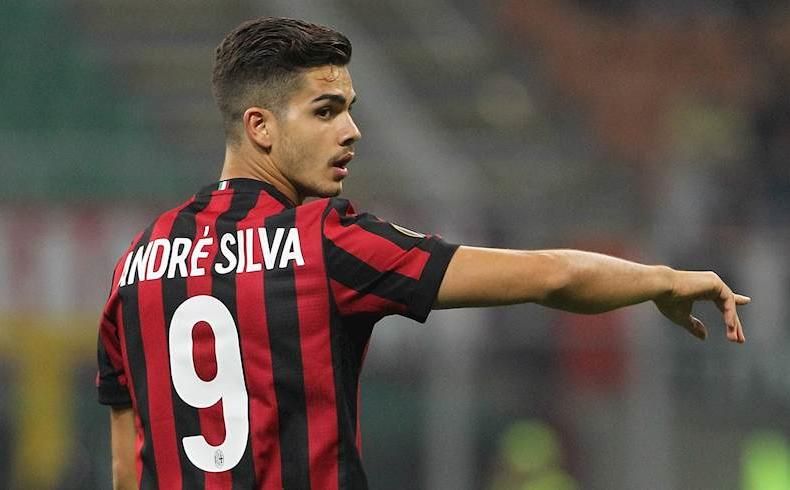 El Milán retira el dorsal de André Silva de su tienda