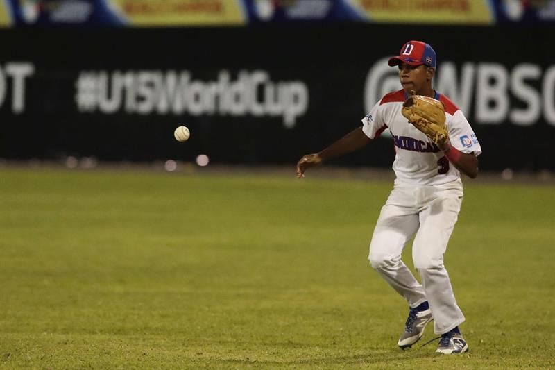 República Dominicana da una paliza de 20-8 a Australia en el Mundial sub'15